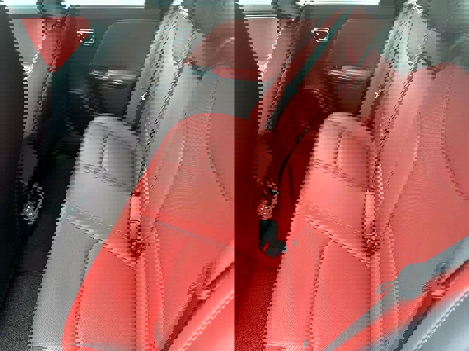 Used 2025 Kia K4 GT-Line w/ GT-Line Premium Package image 12