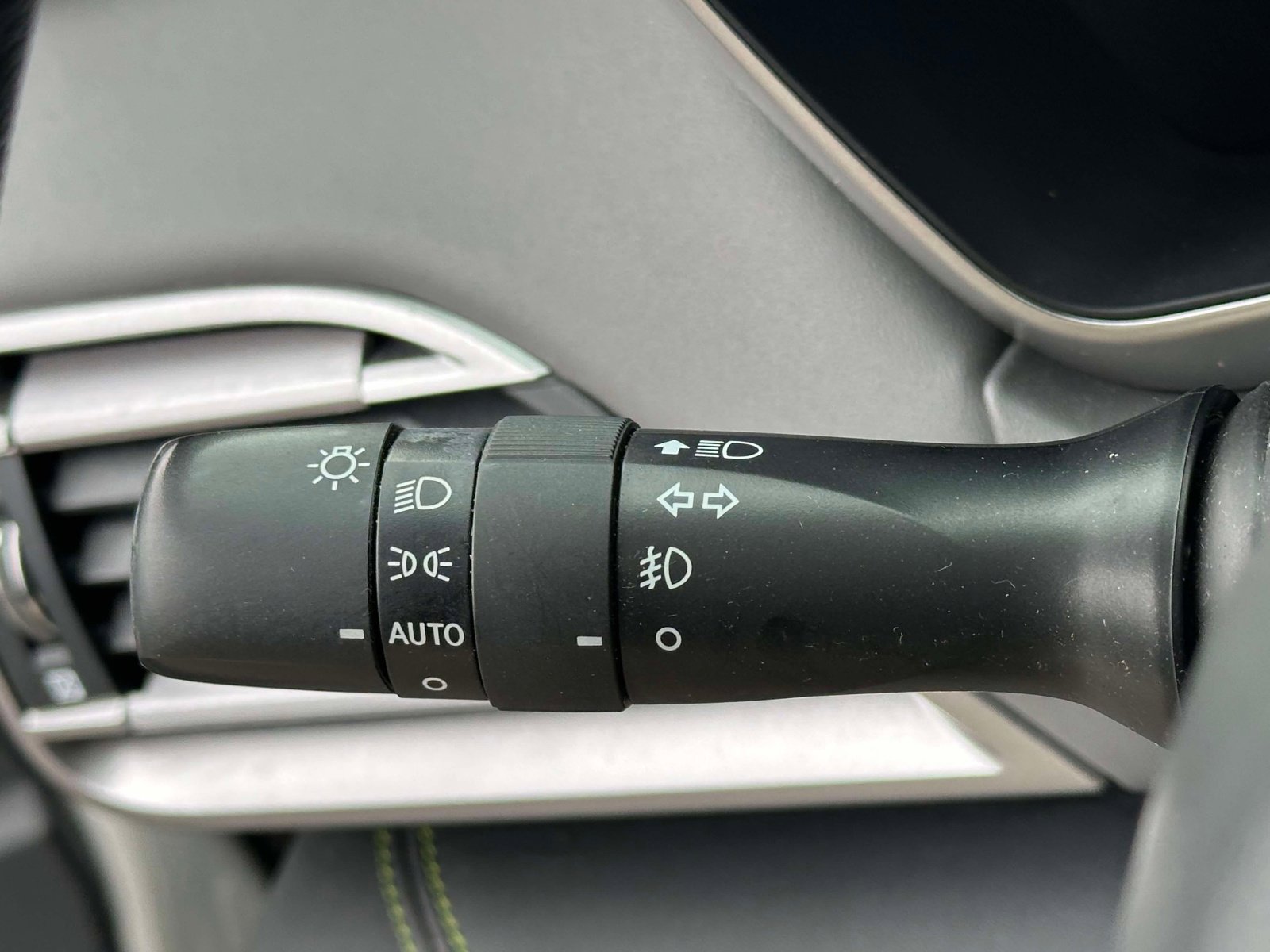 Used 2020 Subaru Outback Onyx Edition XT image 19