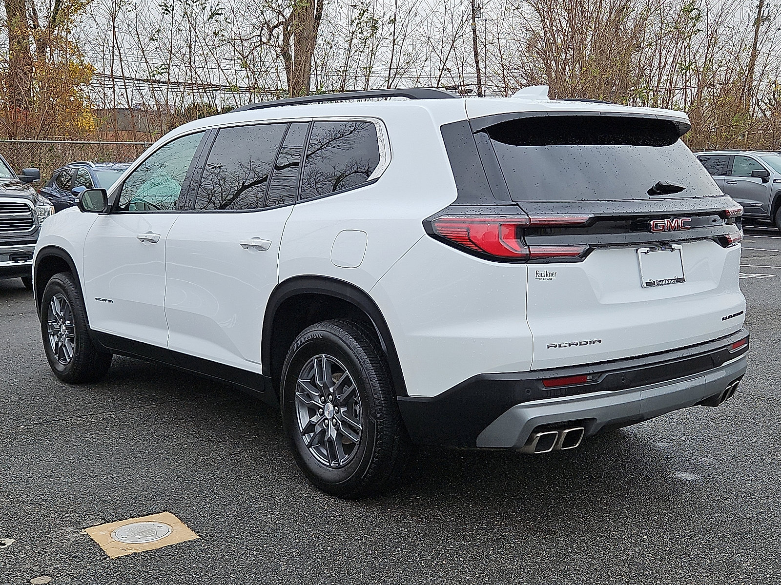 Certified 2025 GMC Acadia Elevation image 4