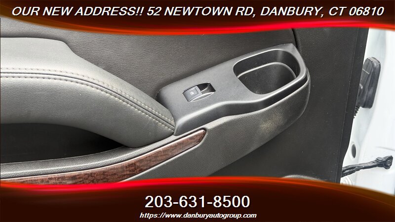 Used 2019 GMC Yukon XL SLT AWD/4WD image 28