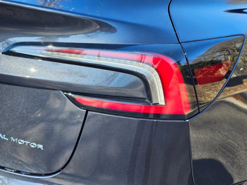 Used 2025 Tesla Model 3 Long Range image 31