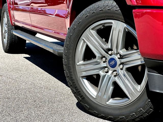 Used 2019 Ford F150 XLT w/ Equipment Group 302A Luxury image 2