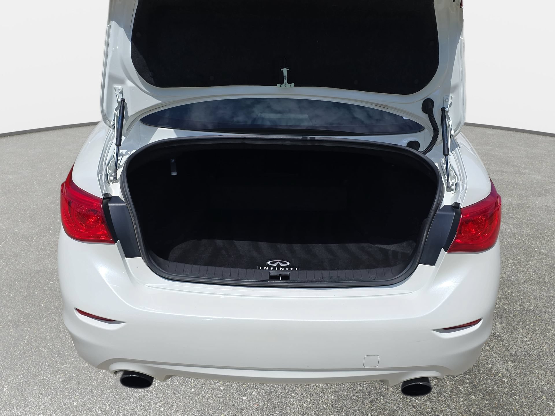 Certified 2017 INFINITI Q50 Signature Edition w/ Cargo Package (L95) RWD image 12