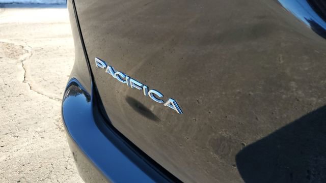 Certified 2024 Chrysler Pacifica Touring-L FWD image 31