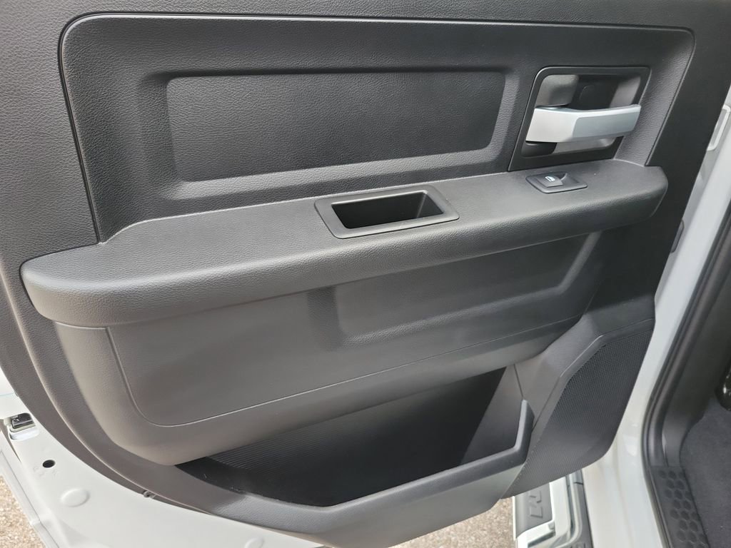 Used 2019 RAM 3500 Tradesman image 16