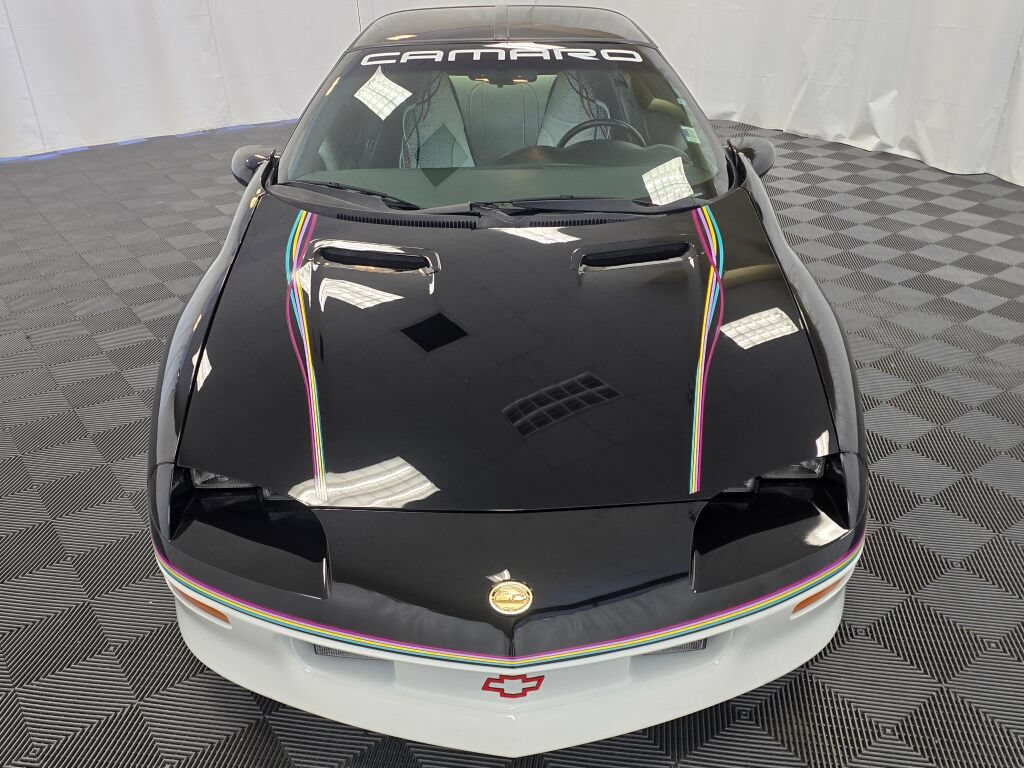 Used 1993 Chevrolet Camaro Z28 RWD image 9