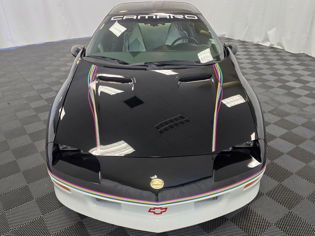Used 1993 Chevrolet Camaro Z28 image 9