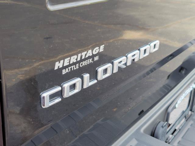 Used 2022 Chevrolet Colorado Z71 AWD/4WD image 30