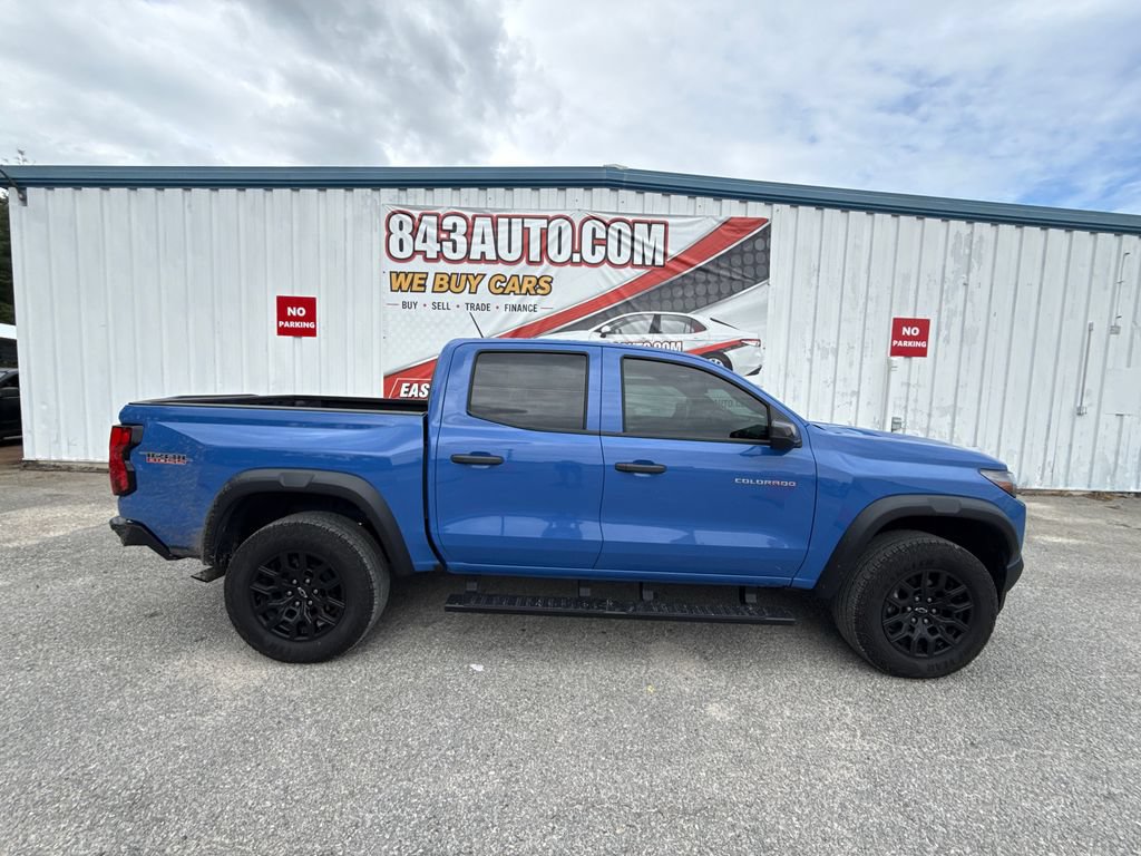 Used 2025 Chevrolet Colorado Trail Boss AWD/4WD image 9