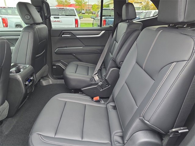 New 2026 GMC Acadia Elevation image 25