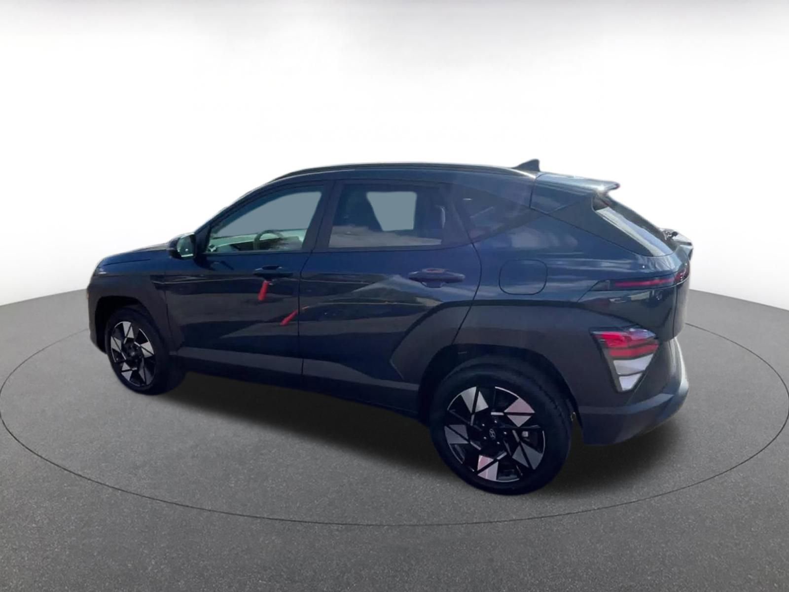 Used 2025 Hyundai Kona SEL image 10