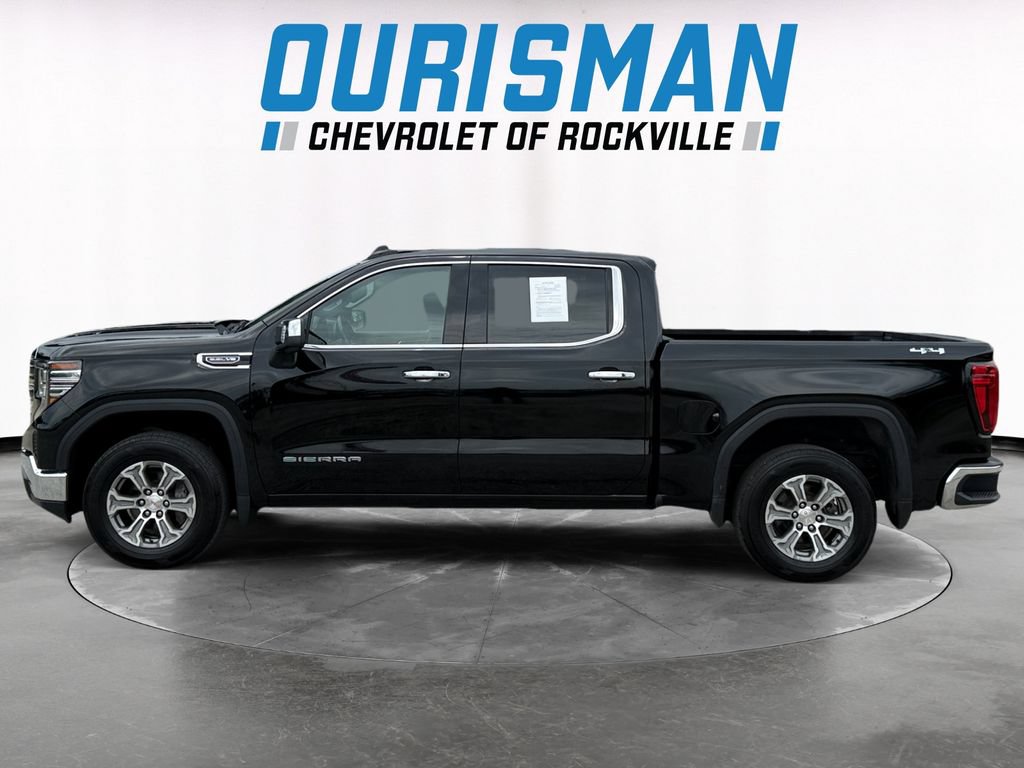 Used 2024 GMC Sierra 1500 SLT AWD/4WD image 3