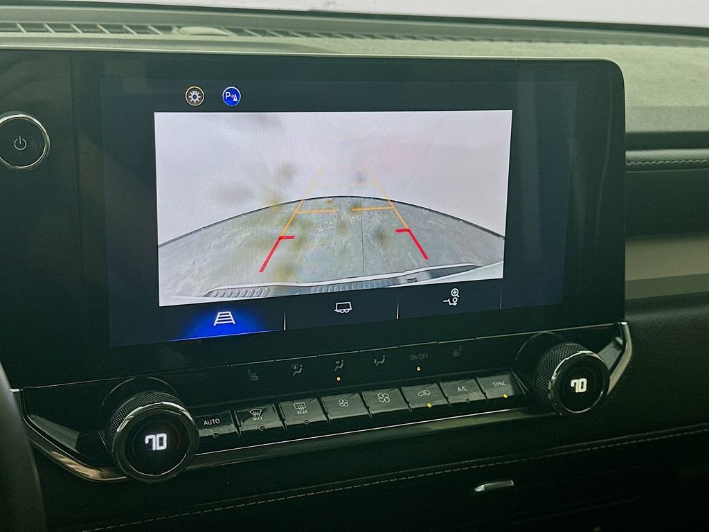 Used 2024 Chevrolet Colorado LT w/ LT Convenience Package II image 17