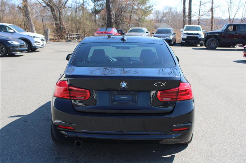 Used 2016 BMW 320i Sedan image 6