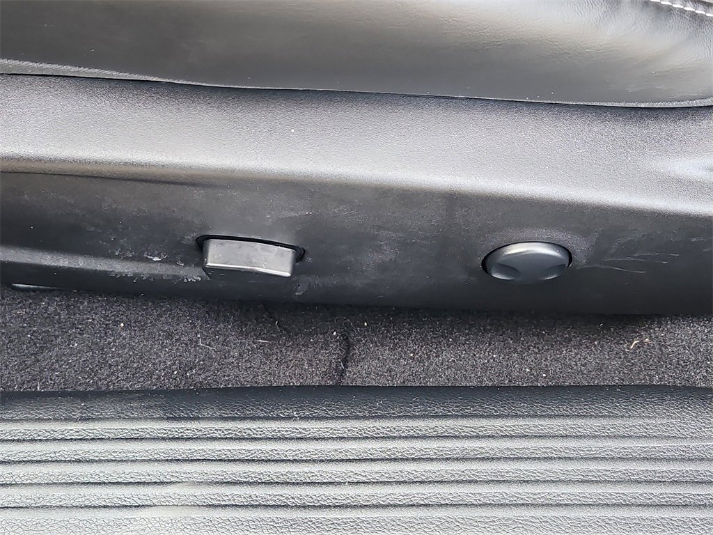 Used 2023 Dodge Challenger R/T w/ T/A Package image 24