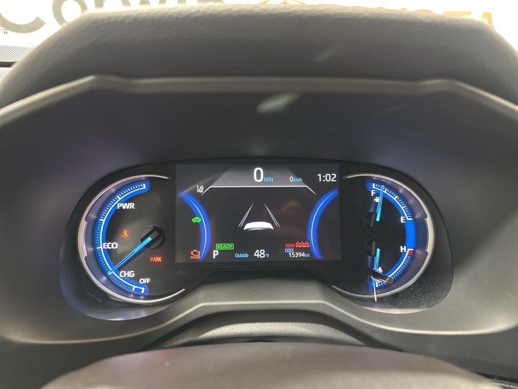 Used 2025 Toyota RAV4 LE image 28