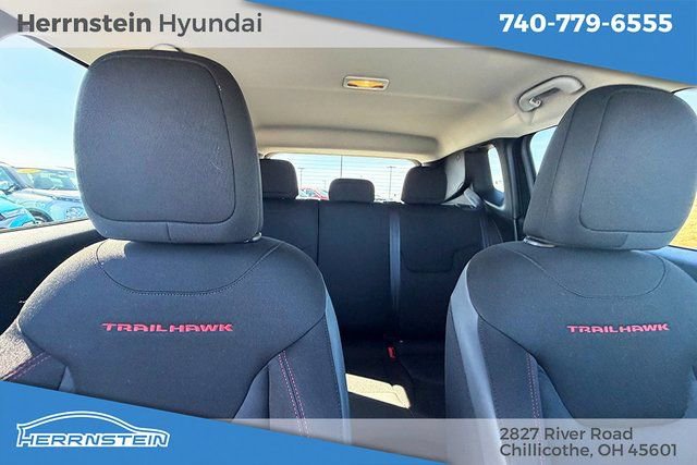 Used 2020 Jeep Renegade Trailhawk w/ Cold Weather Group image 25