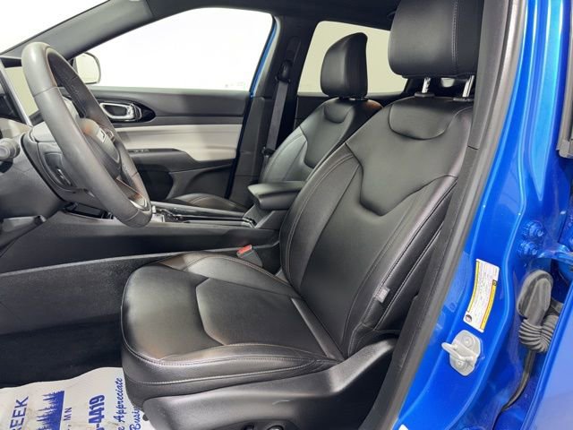 Used 2024 Jeep Compass Limited image 12