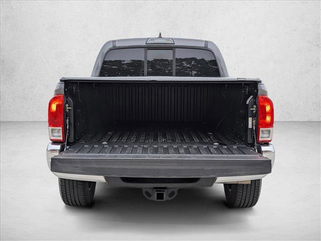 Used 2016 Toyota Tacoma SR5 w/ Towing Package image 6