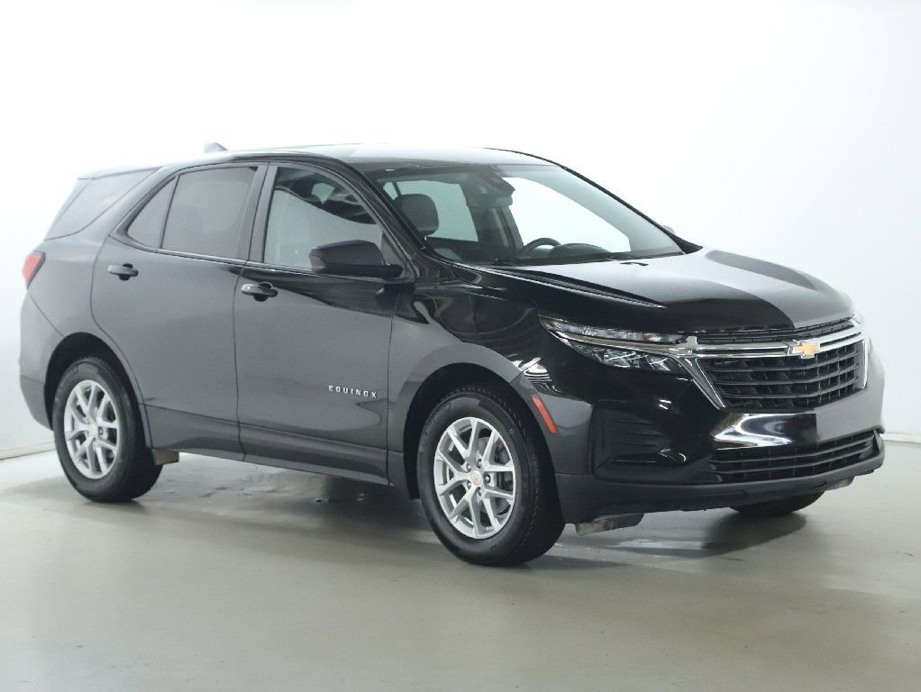 Used 2024 Chevrolet Equinox LS w/ LS Convenience Package FWD image 9