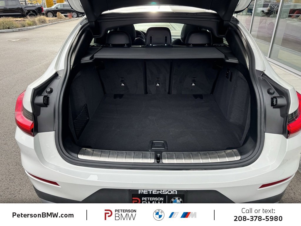 Used 2023 BMW X4 xDrive30i w/ Premium Package image 7