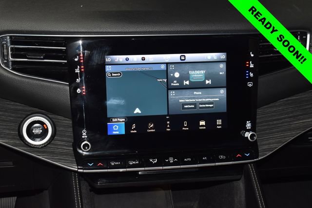 Certified 2024 Jeep Wagoneer Series II w/ Flexible Seating Group image 17