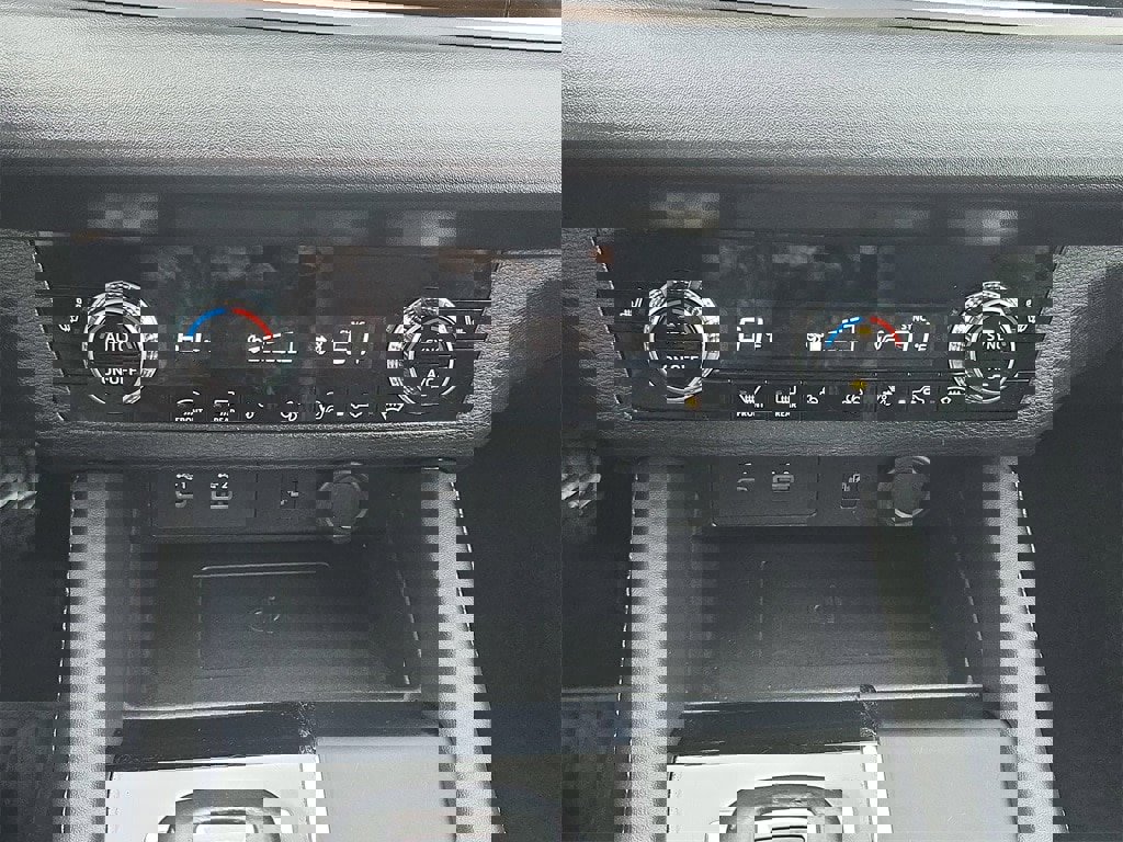 Used 2024 Mitsubishi Outlander SE image 25