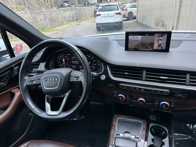 Used 2019 Audi Q7 3.0T Premium w/ Cold Weather Package image 17