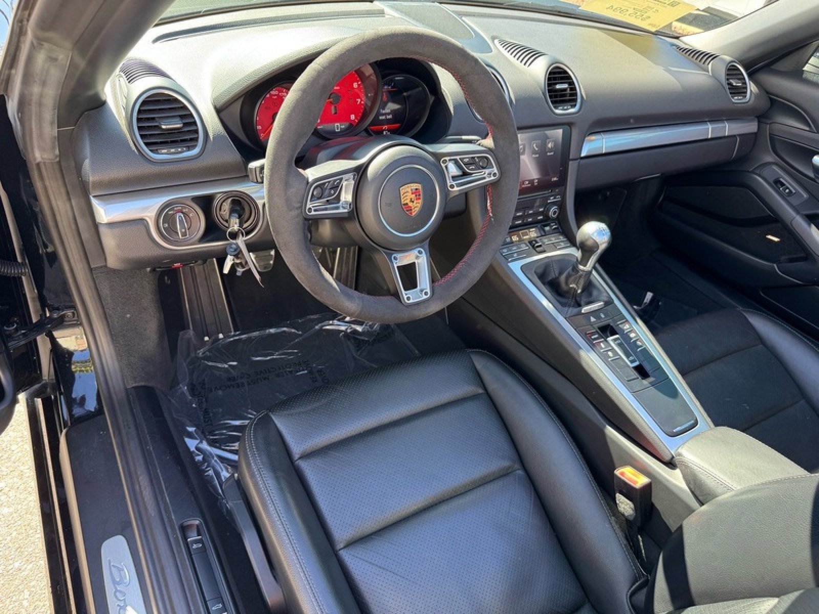 Used 2017 Porsche 718 Boxster S image 16