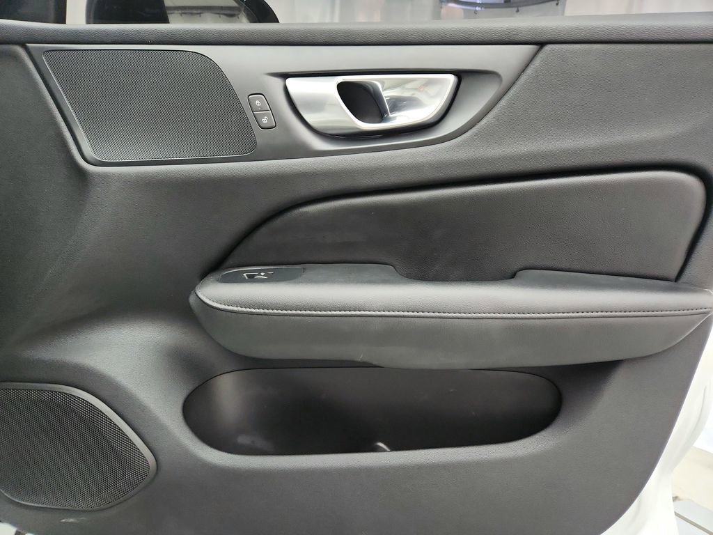 Used 2024 Volvo S60 B5 Plus w/ Climate Package image 28