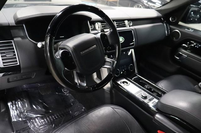 Used 2018 Land Rover Range Rover Supercharged AWD/4WD image 10