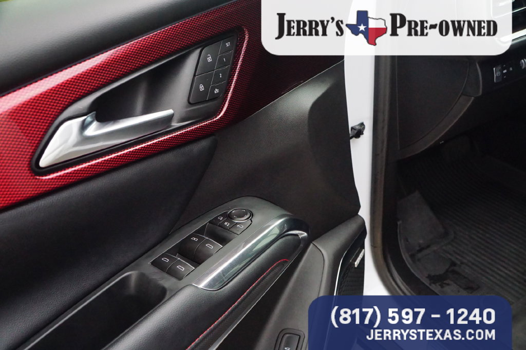 Used 2026 Chevrolet Traverse RS FWD image 16