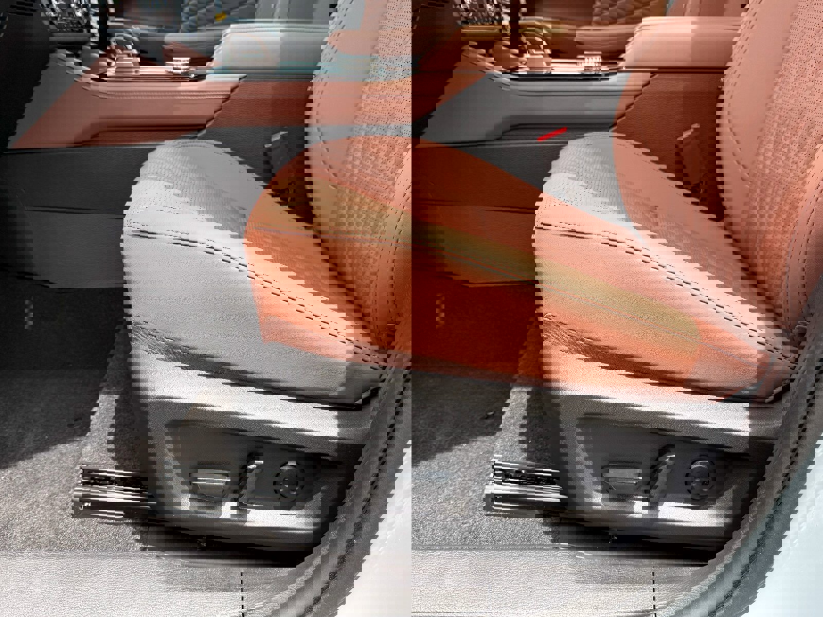 New 2025 Mitsubishi Outlander SEL image 7