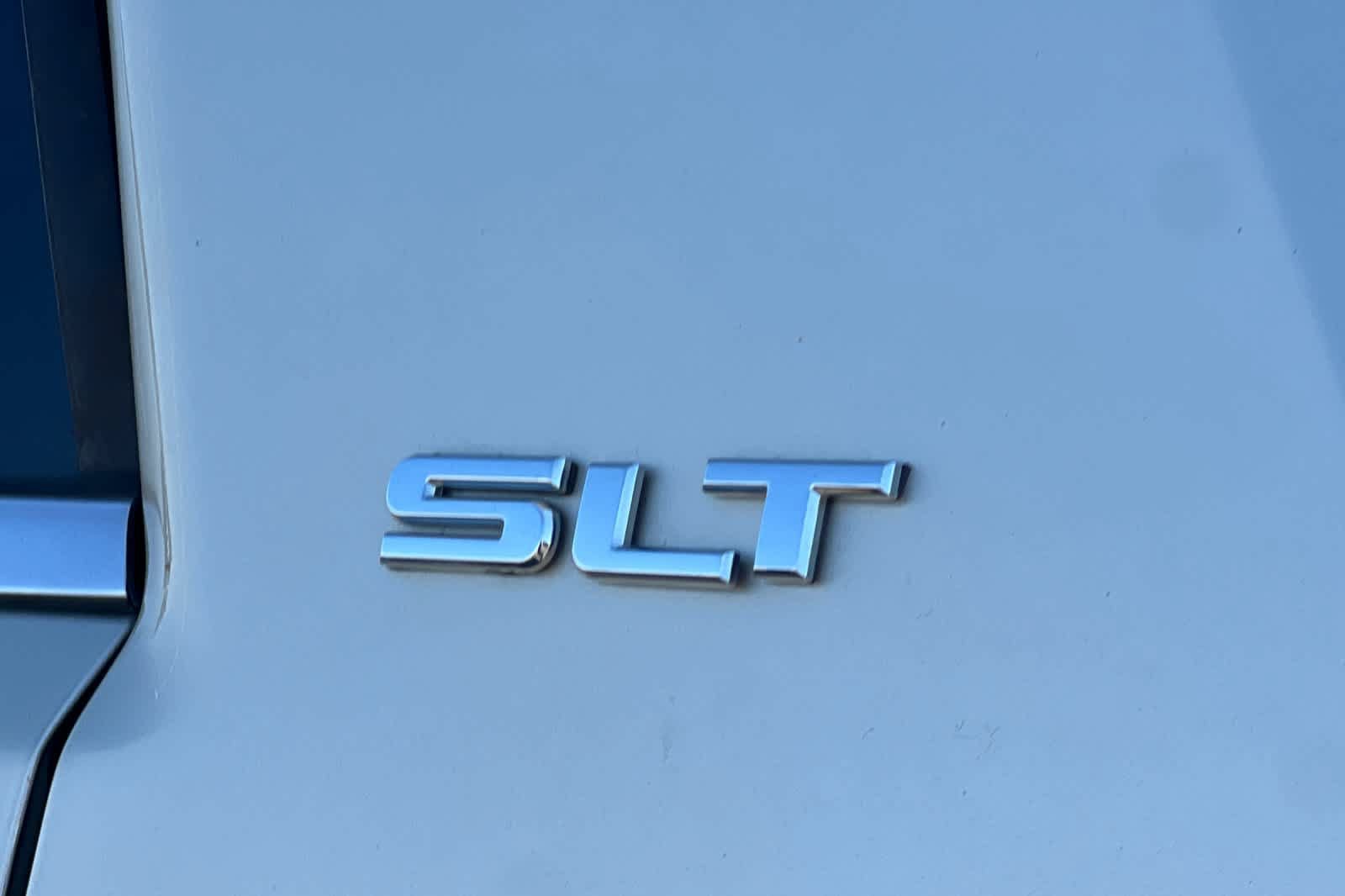 Used 2016 GMC Acadia SLT w/ Open Road Package AWD/4WD image 34