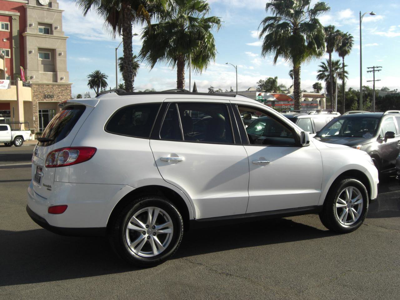 Used 2011 Hyundai Santa Fe Limited w/ Navigation Pkg 4 image 11