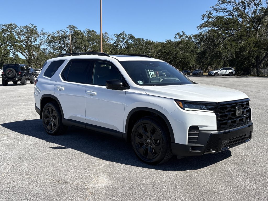 Used 2026 Honda Pilot Black Edition image 2