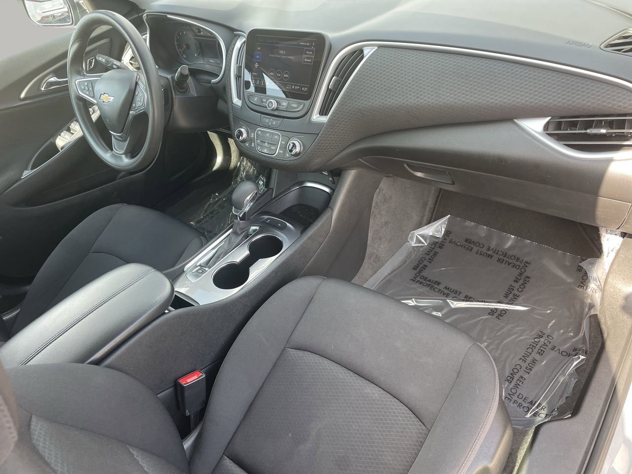 Used 2024 Chevrolet Malibu LT FWD image 11