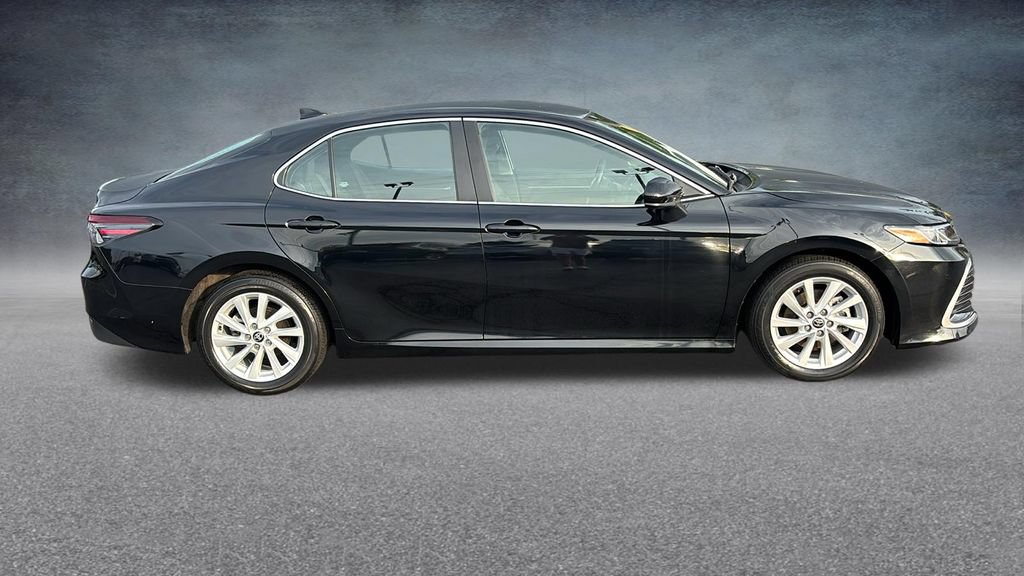 Used 2024 Toyota Camry LE FWD image 25