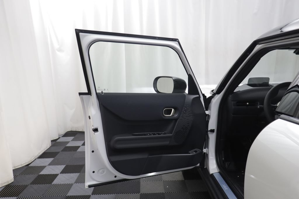 New 2026 MINI Cooper 4-Door Hardtop FWD image 5
