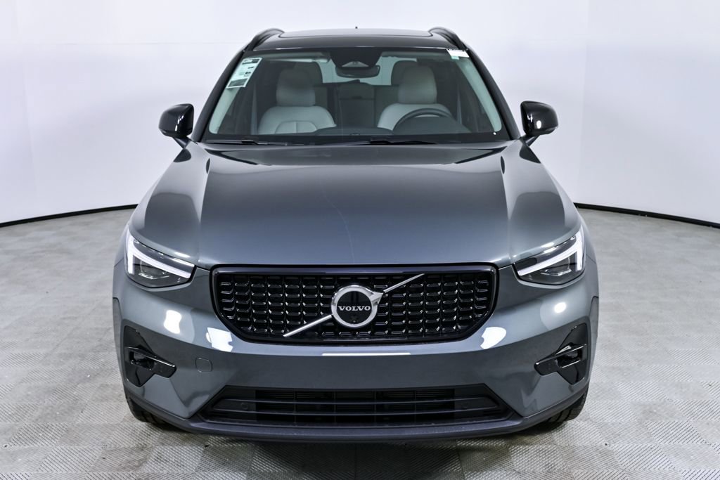 New 2026 Volvo XC40 B5 Plus w/ Climate Package image 34