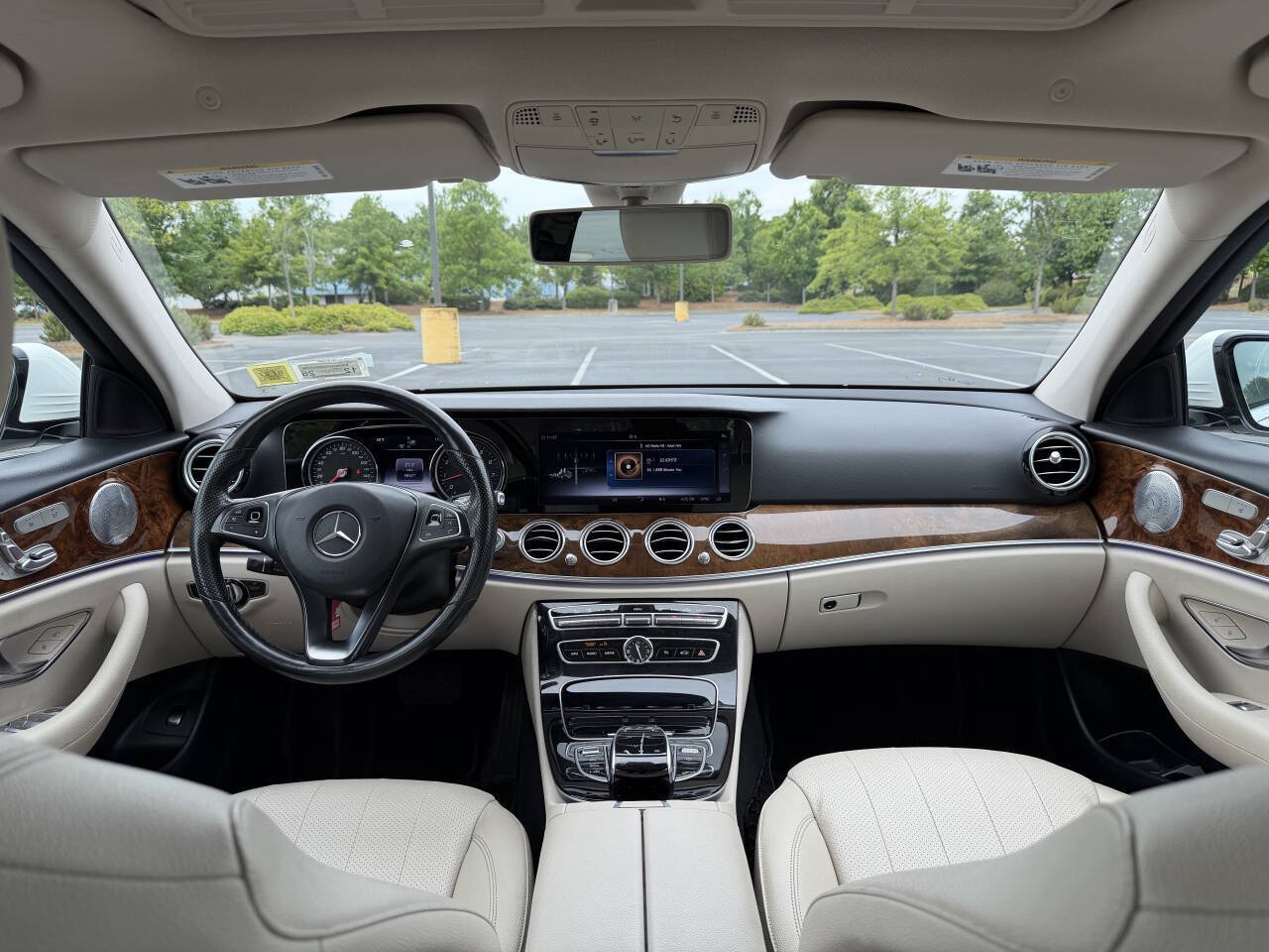 Used 2018 Mercedes-Benz E 300 4MATIC image 21