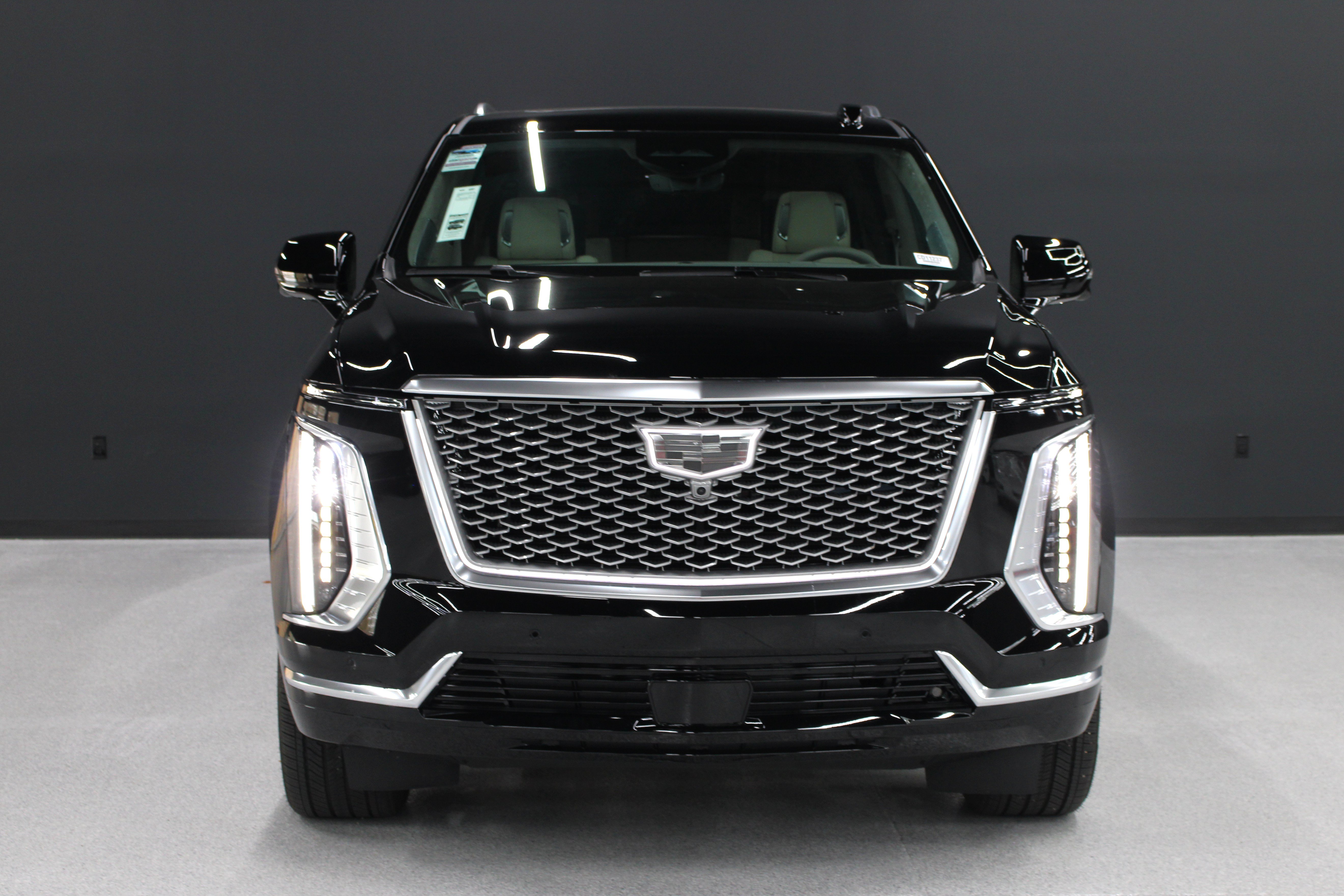 New 2026 Cadillac Escalade ESV Platinum Luxury w/ LPO, Radiant Package AWD/4WD image 9
