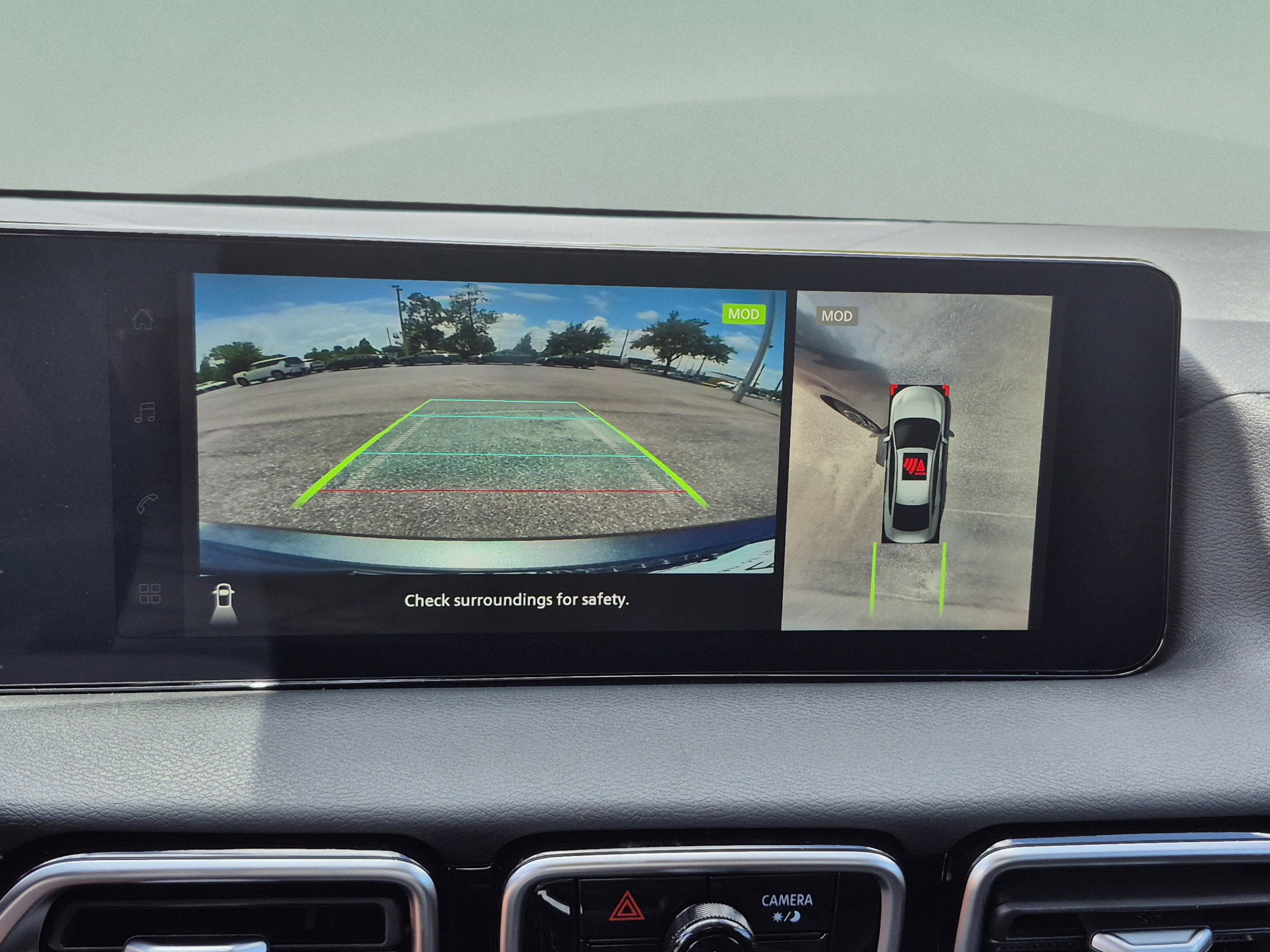 New 2026 Nissan Sentra SR w/ SR Premium Package FWD image 24
