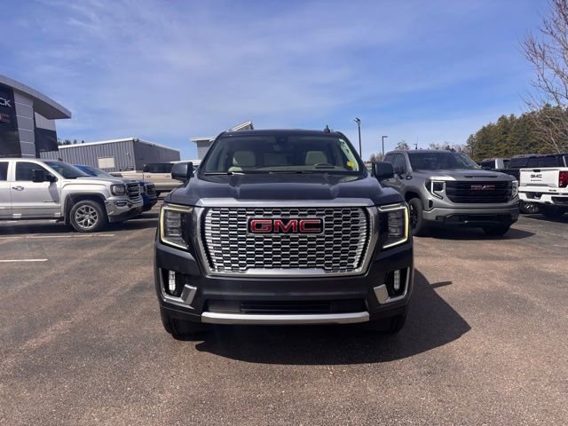 Used 2021 GMC Yukon Denali w/ Denali Ultimate Package AWD/4WD image 3