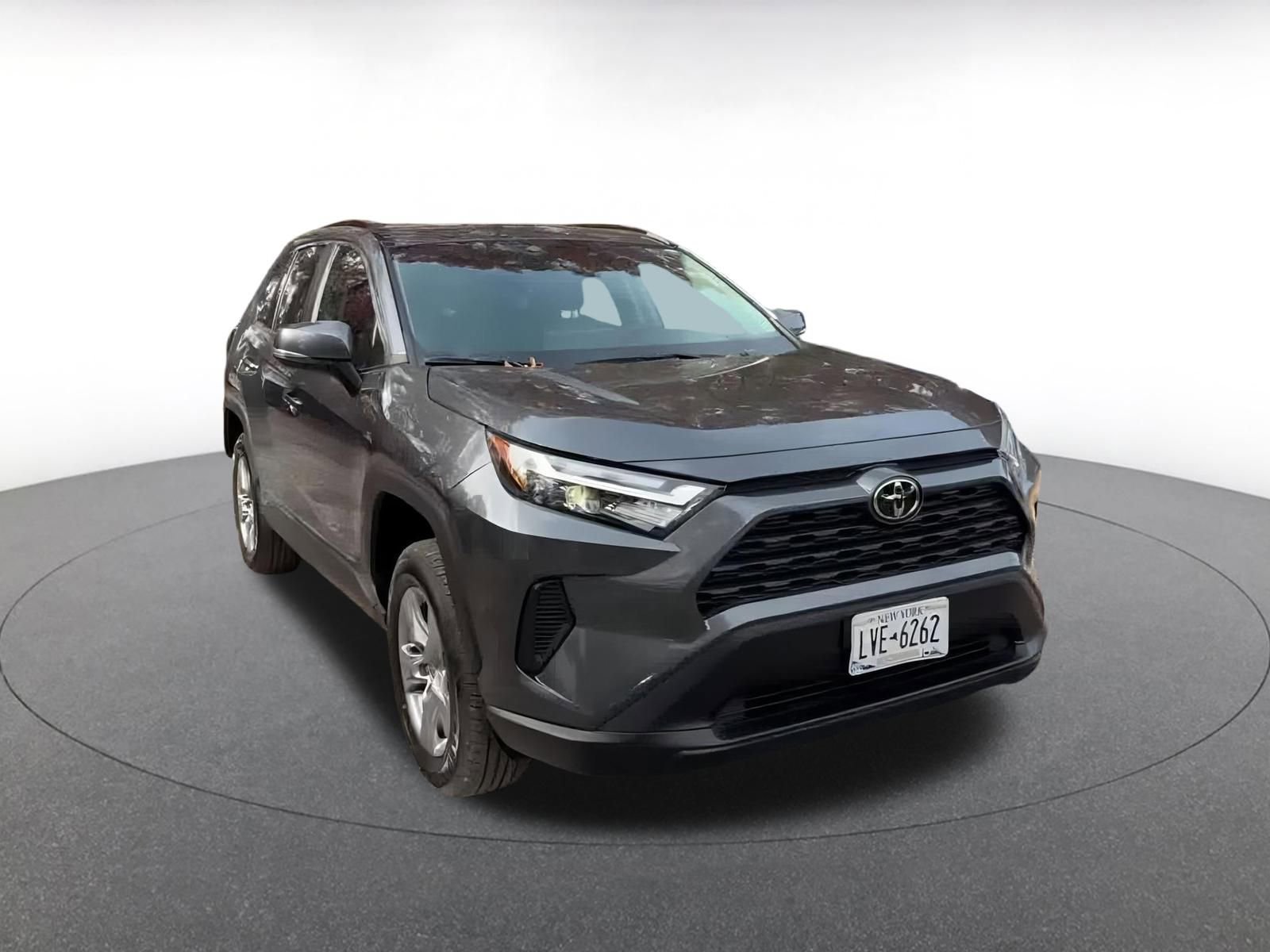 Used 2025 Toyota RAV4 XLE image 3