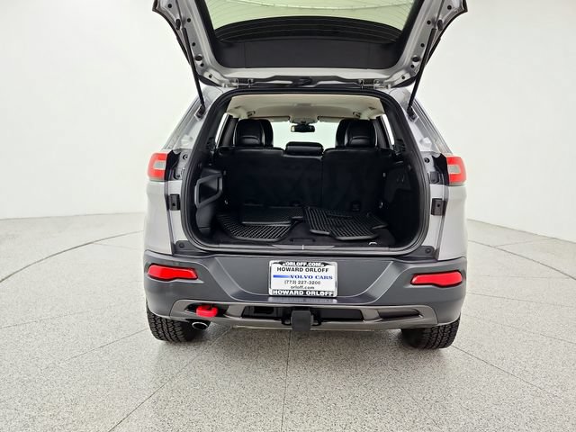 Used 2015 Jeep Cherokee Trailhawk w/ Cold Weather Group AWD/4WD image 15
