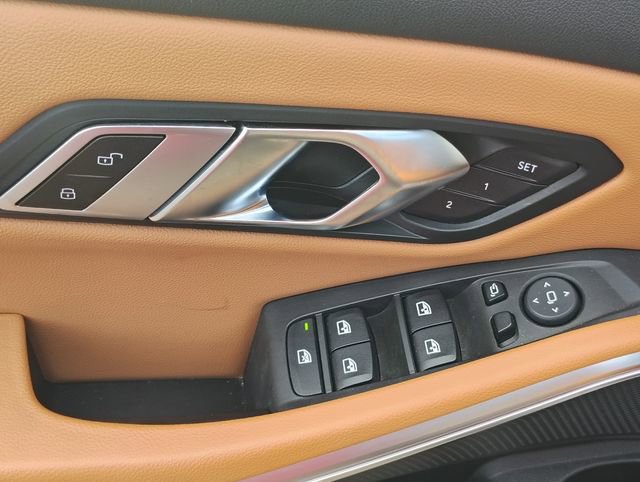 Used 2023 BMW 330i xDrive 330i xDrive w/ Premium Package image 12