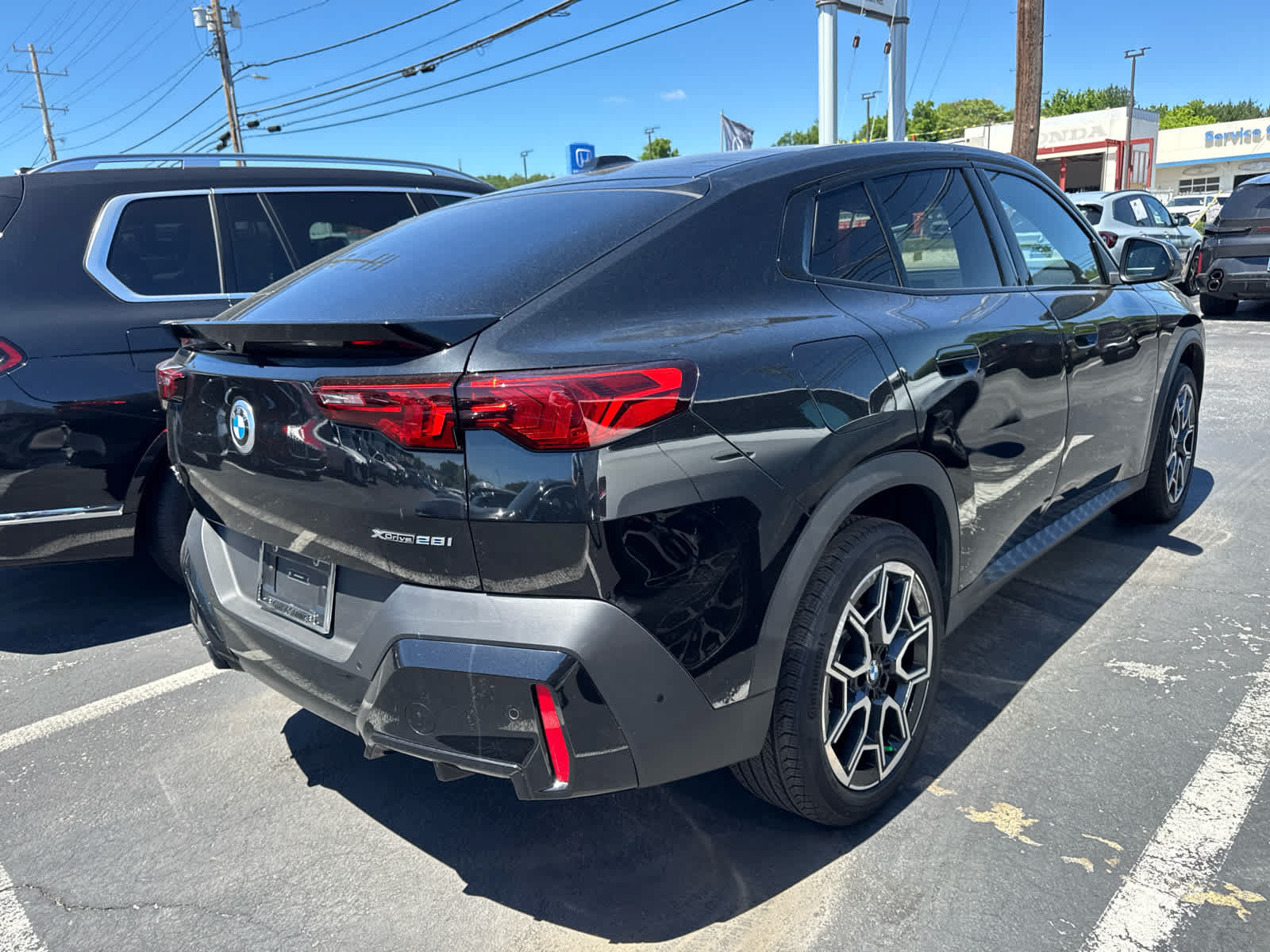 Used 2025 BMW X2 xDrive28i AWD/4WD image 12