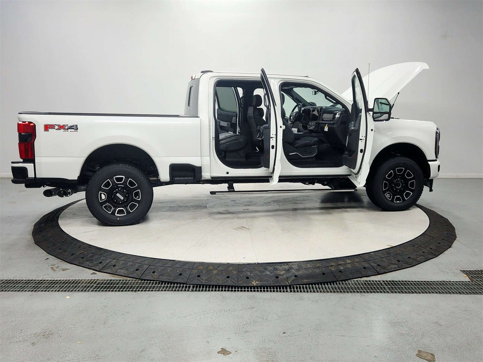 New 2026 Ford F350 Platinum image 17