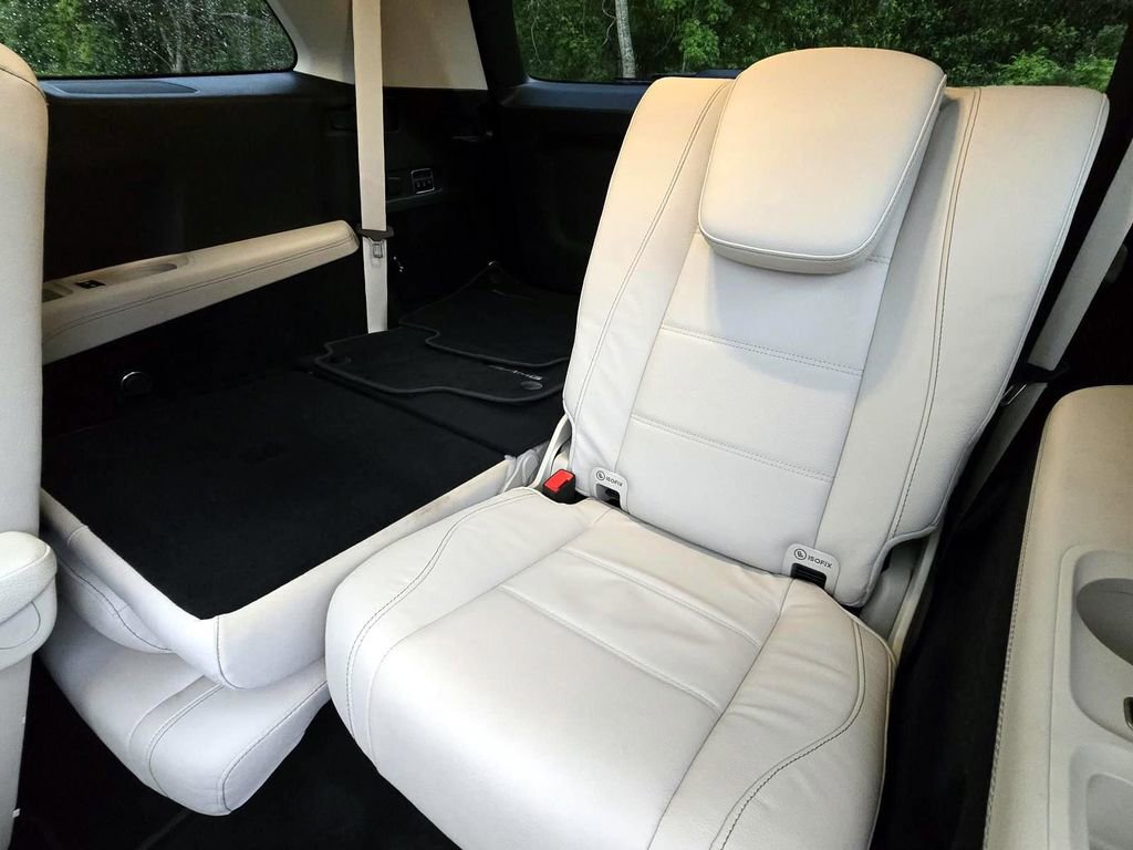 Used 2024 Mercedes-Benz GLS 580 4MATIC w/ Warmth & Comfort Package image 33